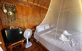 Phuree Hut